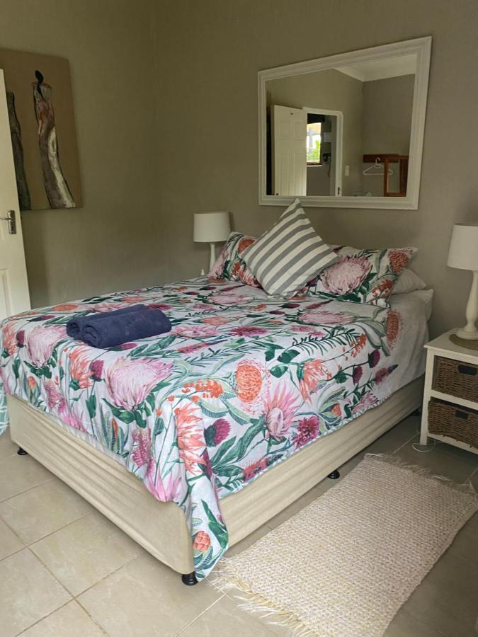 Occi Lodge Mbazwana Екстер'єр фото