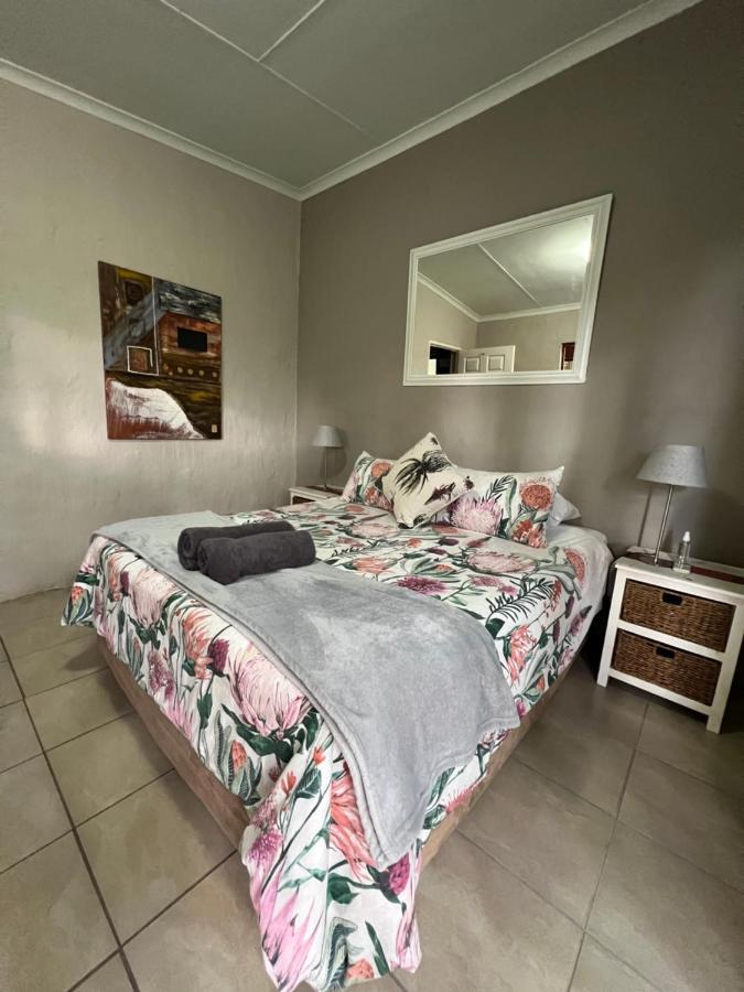 Occi Lodge Mbazwana Екстер'єр фото